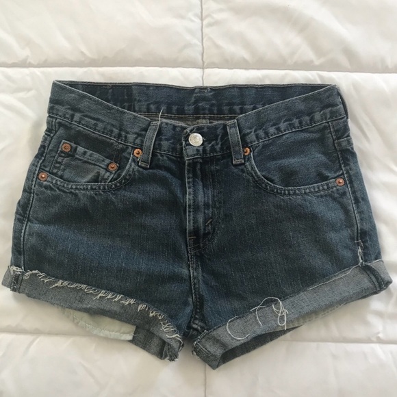 Levi’s 550 Shorts - Picture 2 of 4
